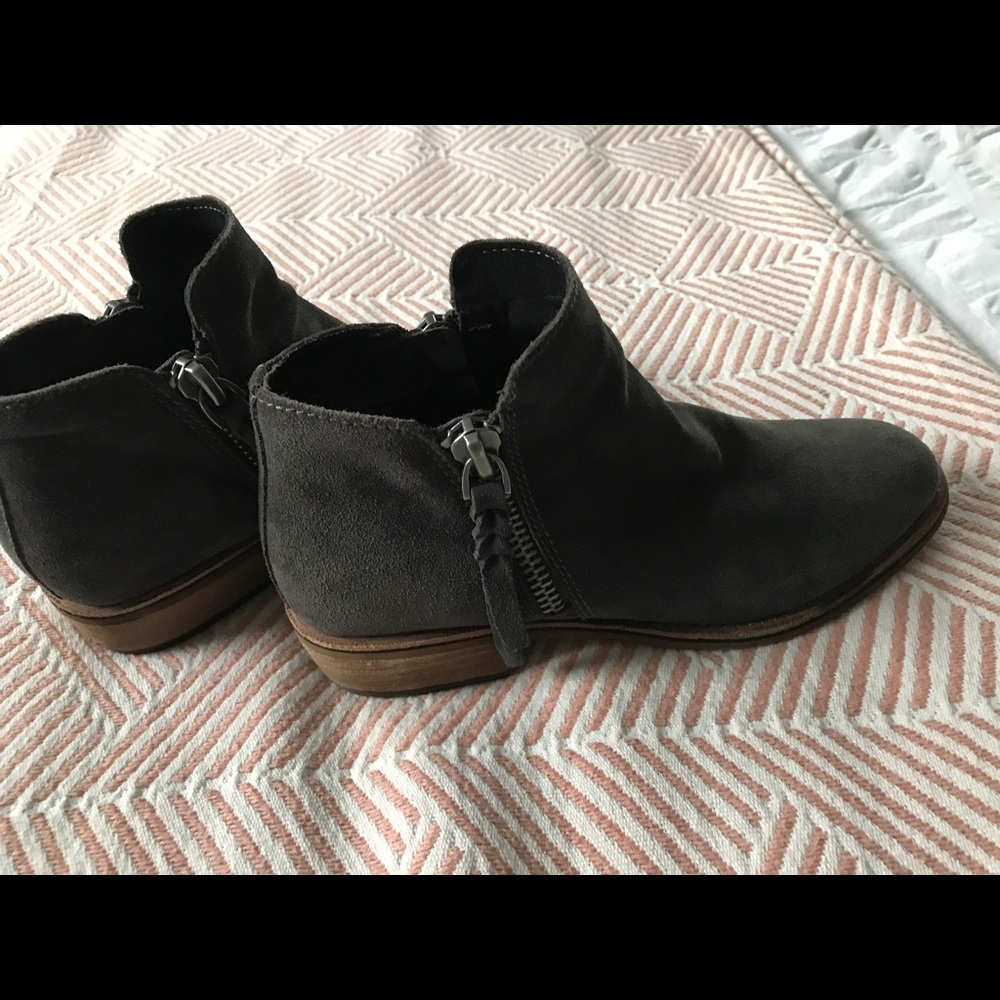 Dolce vita Sutton bootie size 7.5